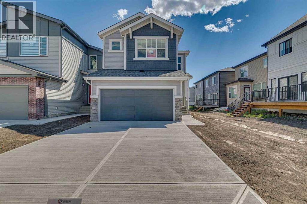 102 Walgrove Bay SE