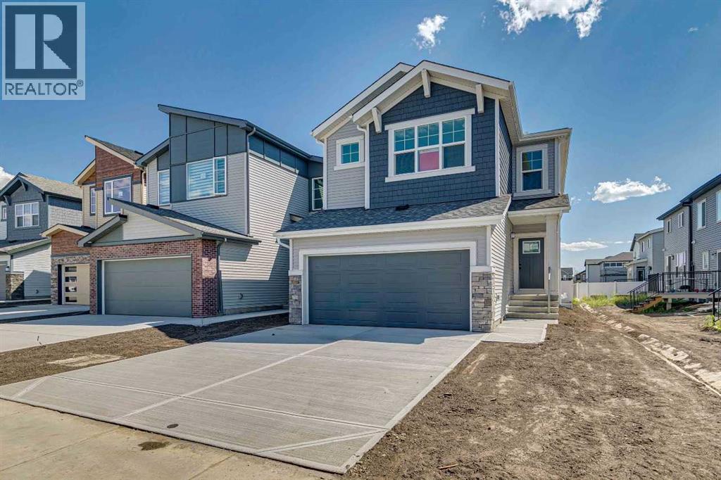 102 Walgrove Bay SE