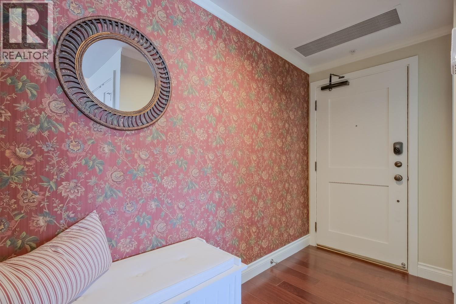 160 LAKESHORE Drive Unit# 1007