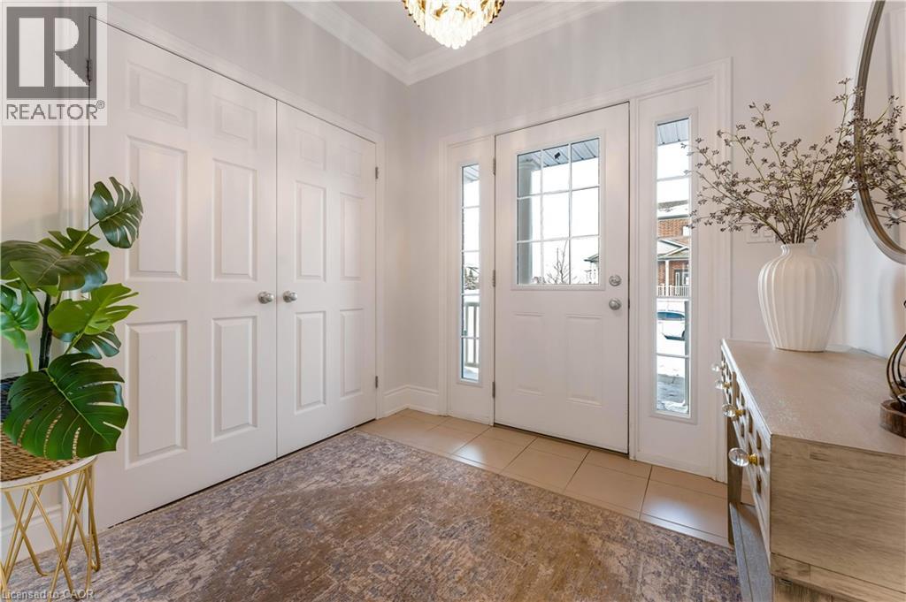 565 FLORENCEDALE Crescent