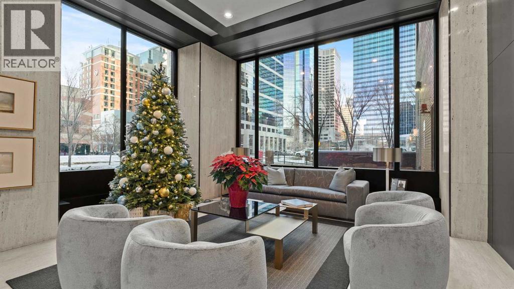 1002A, 500 Eau Claire Avenue SW