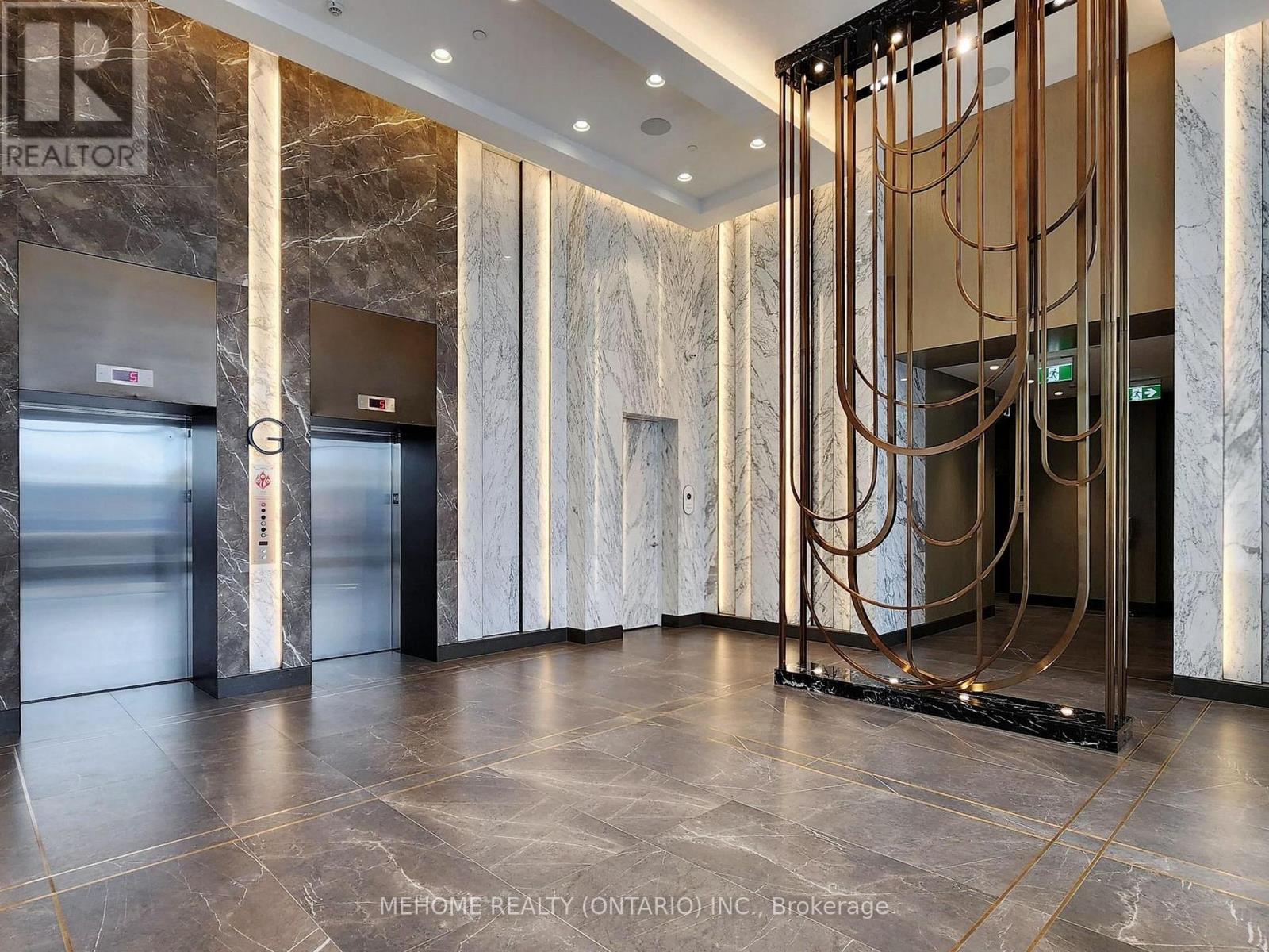 322 - 118 MERCHANTS' WHARF AVENUE