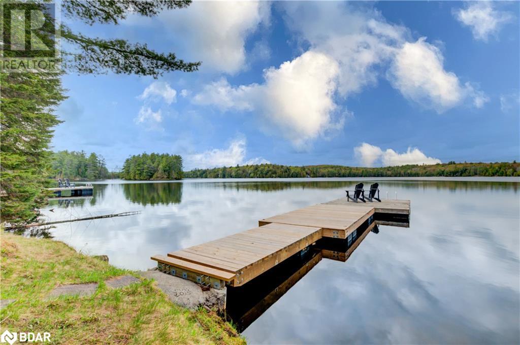 1105 LAKESHORE ROAD Road