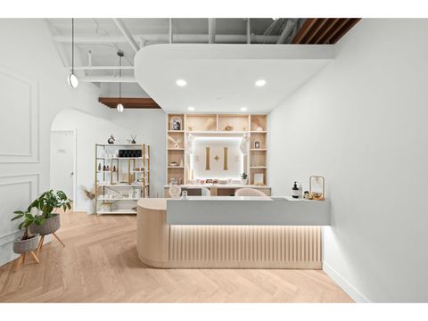 213 1522 FINLAY STREET White Rock BC V4B4L9