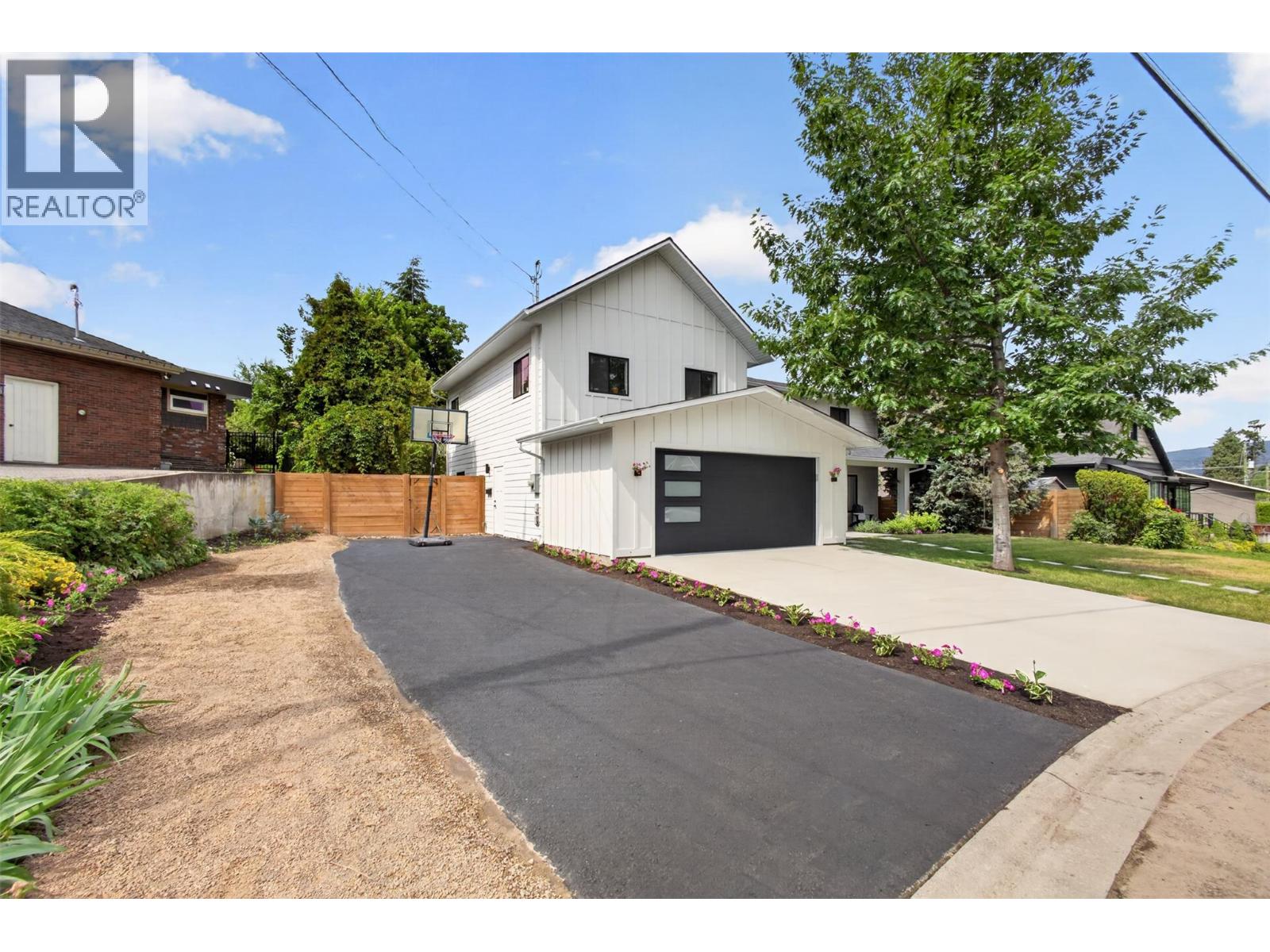 599 Sherwood Road