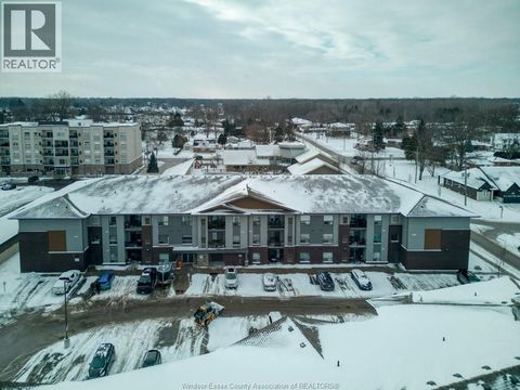 5850 Newman Unit# 310 LaSalle ON N9J0E2