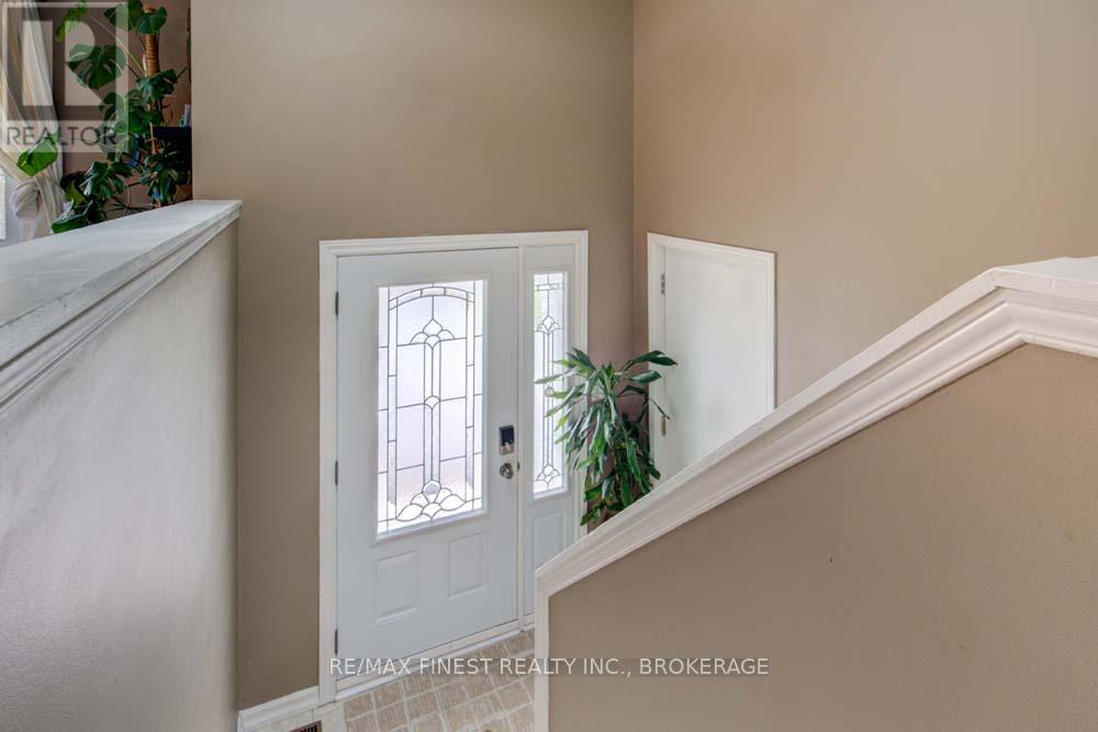1 HERITAGE DRIVE