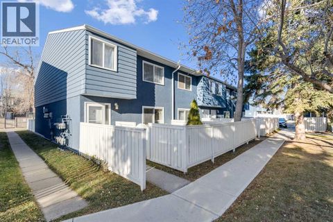 21, 251 90 Avenue SE Calgary AB T2J0A4
