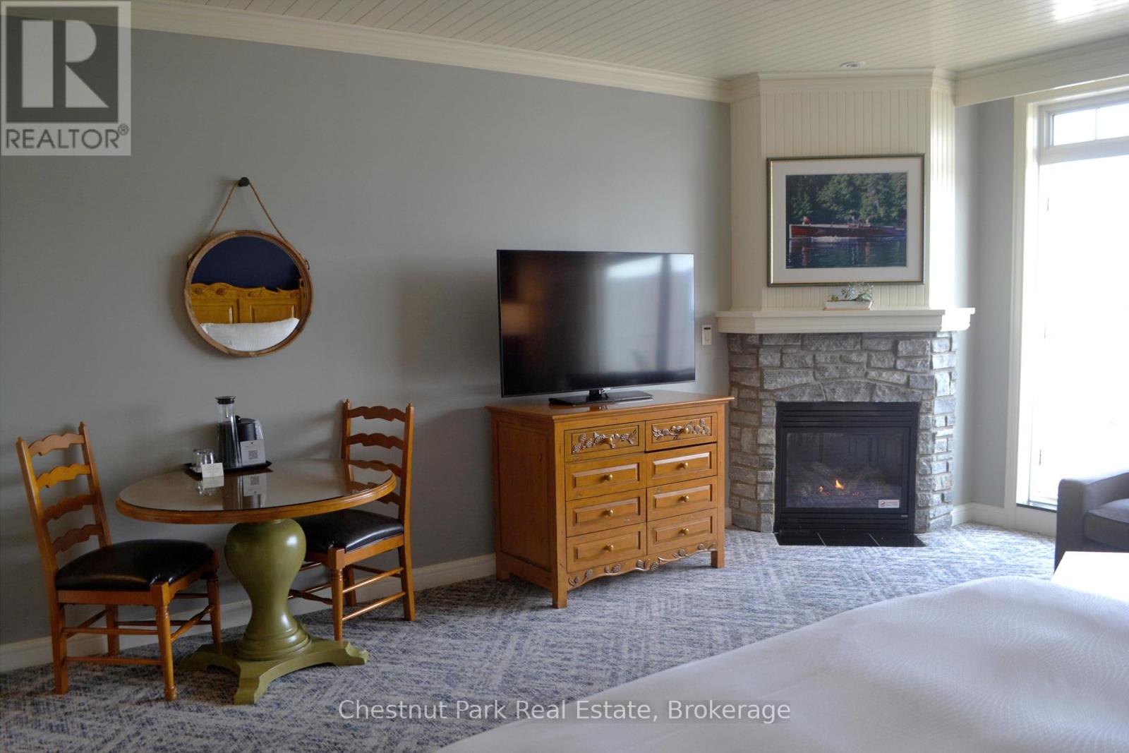 1245 - 1050 PAIGNTON HOUSE ROAD