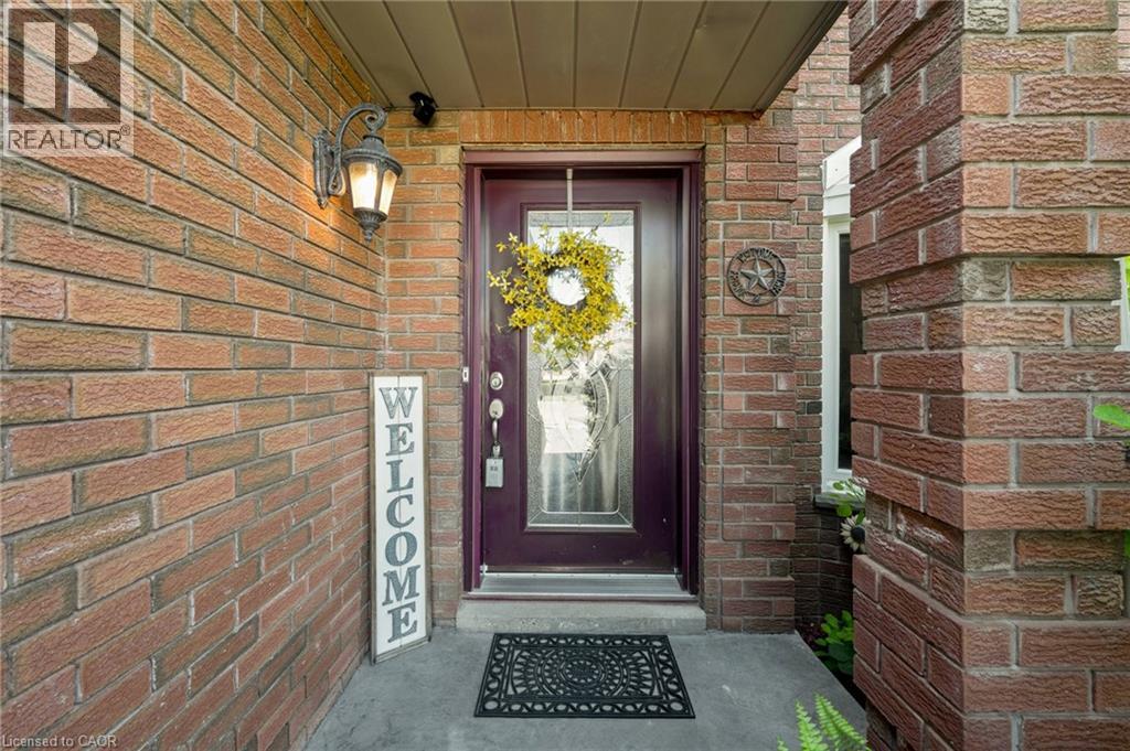 477 BURNETT Avenue