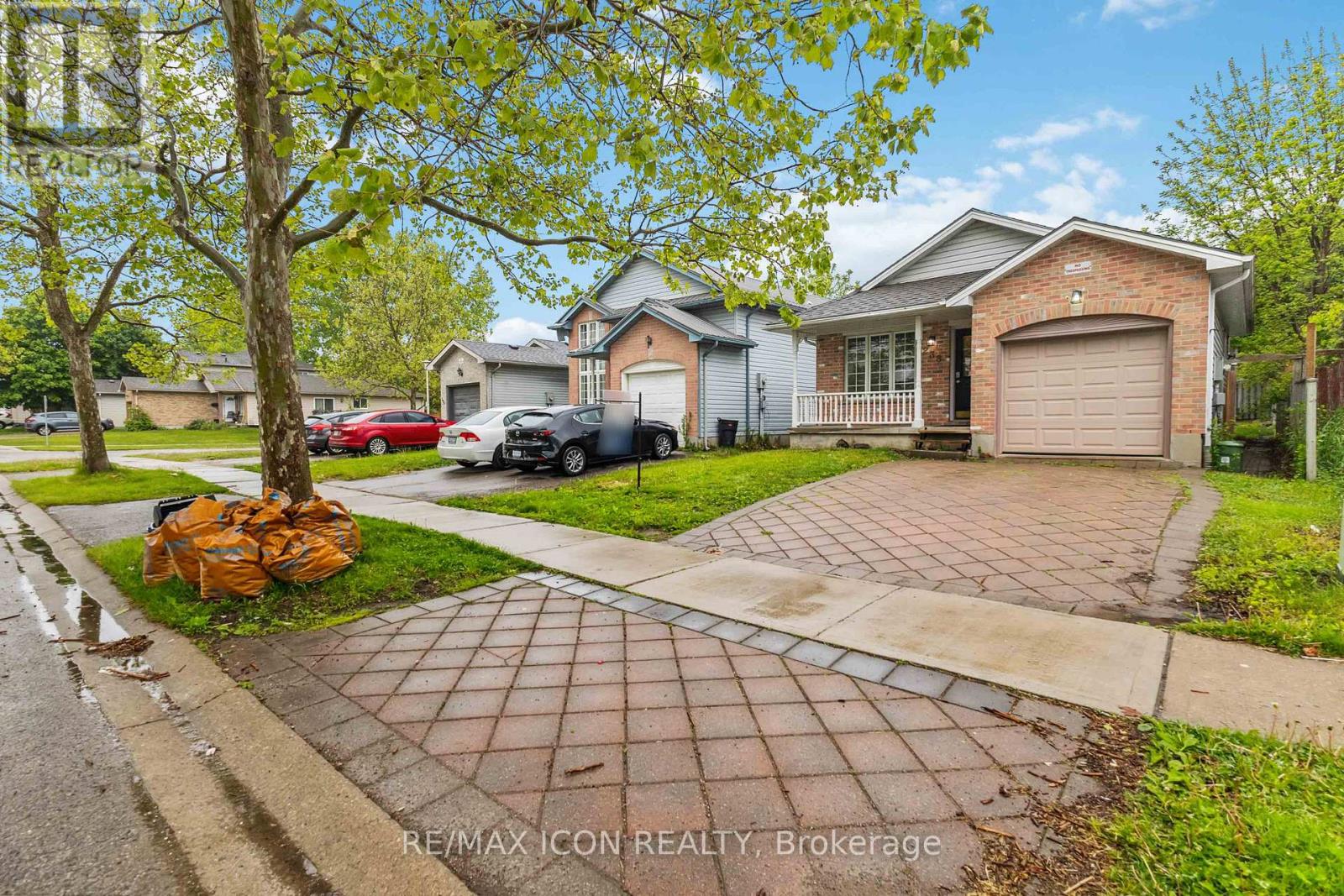 238 FLEMING DRIVE