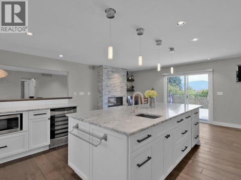 2284 Westville Place West Kelowna BC V4T1S1