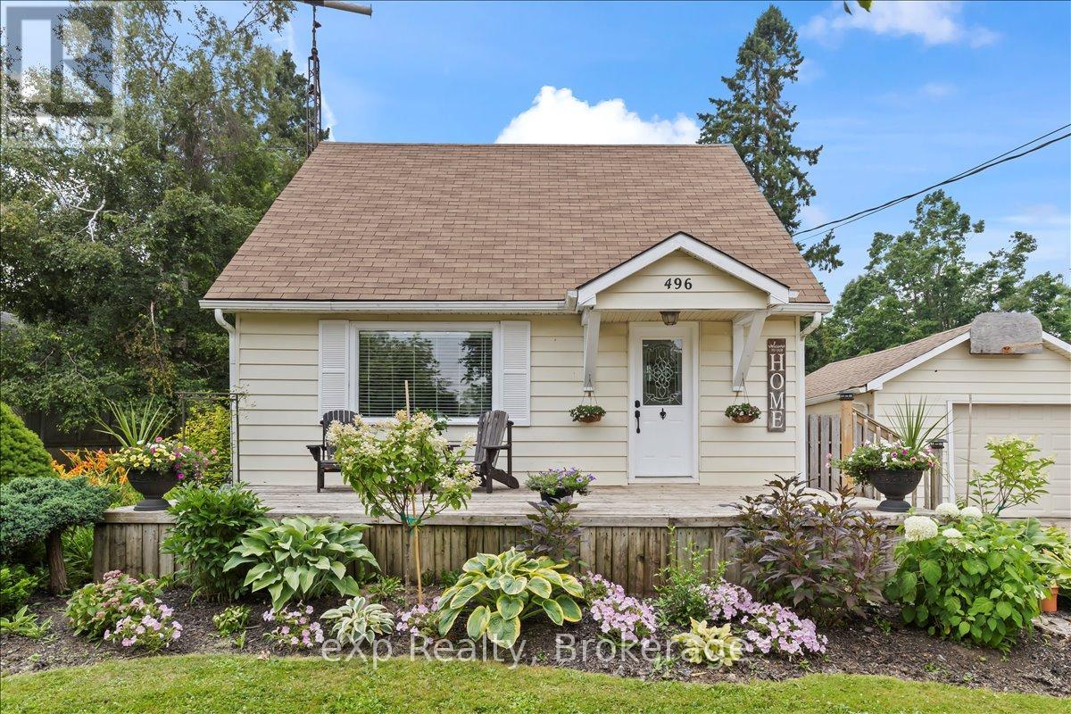 496 MAIN STREET E