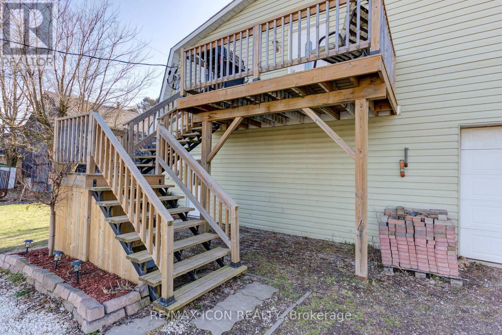 392008 MAIN STREET COUNTY ROAD 109 ROAD