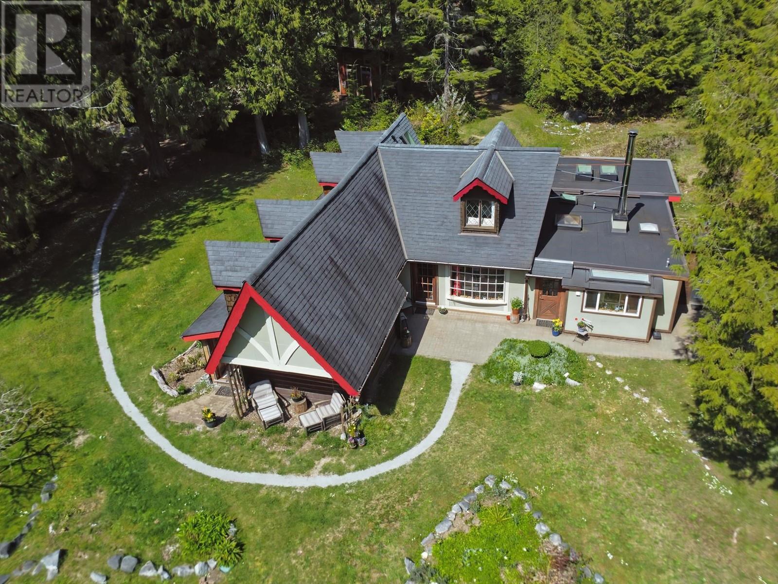 1546 LOCKYER ROAD