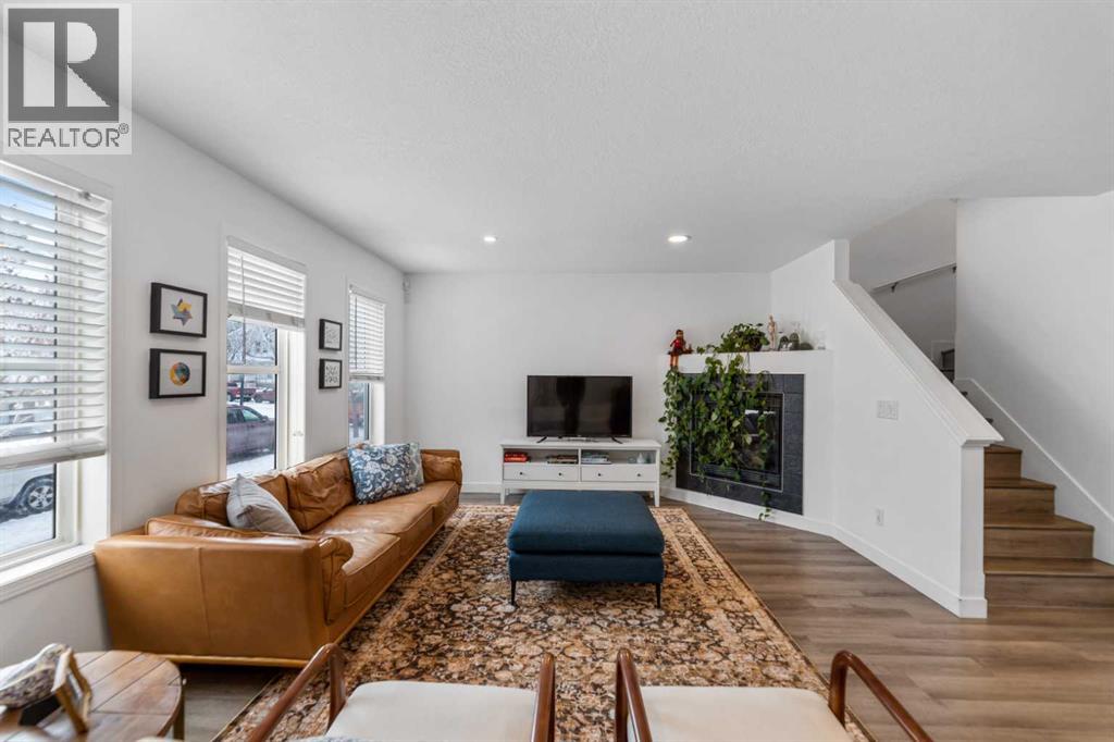 4382 Elgin Avenue SE