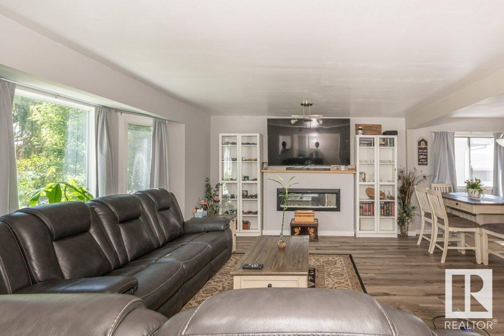 3506 122 AV NW NW