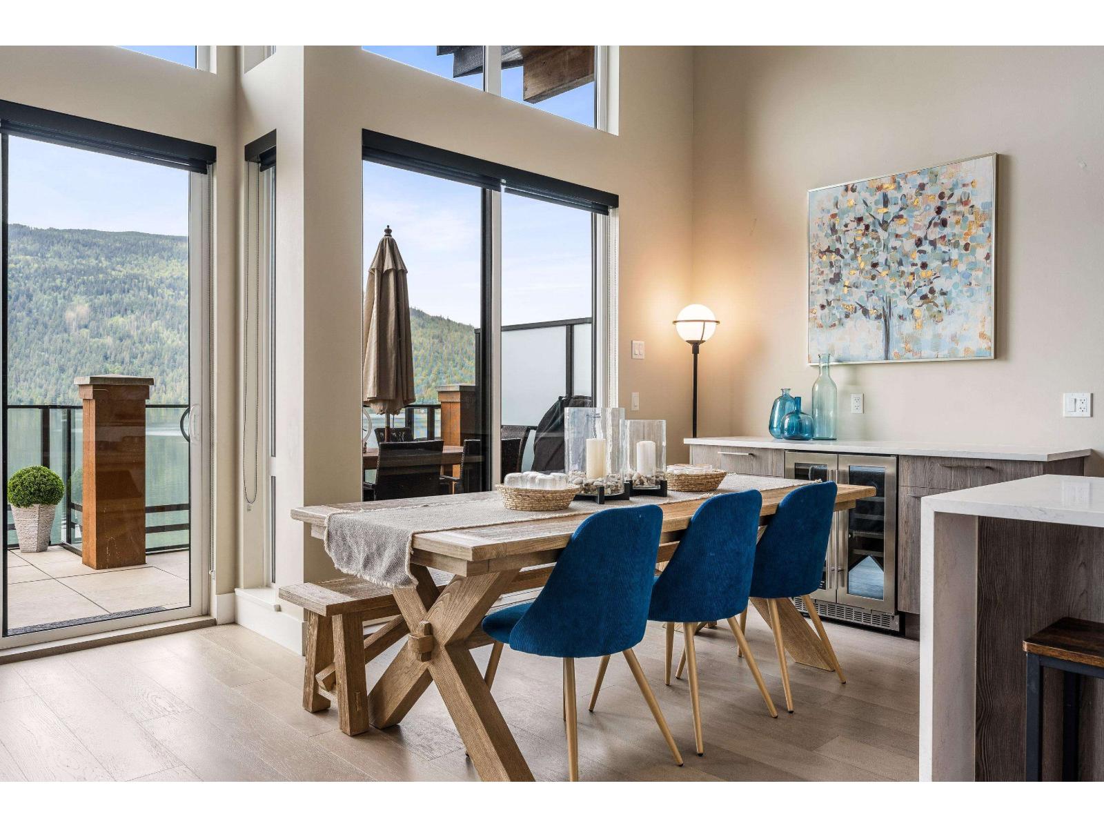 302 3175 COLUMBIA VALLEY ROAD|Cultus Lake North