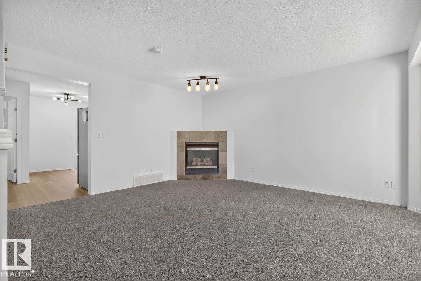 #18 15128 22 ST NW