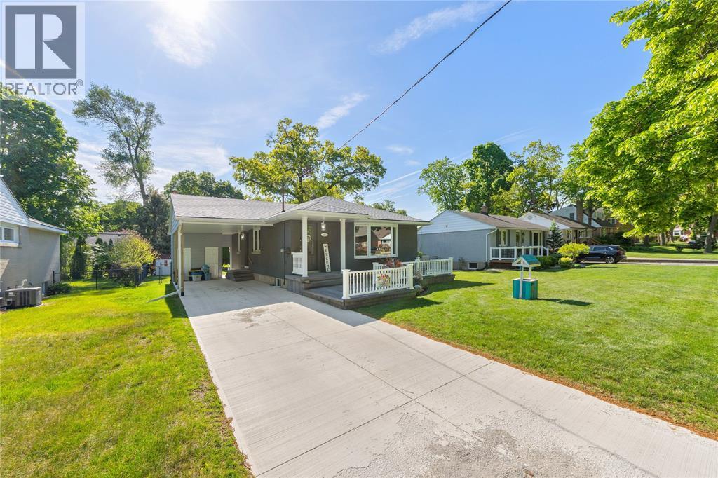 1272 CORAL WAY