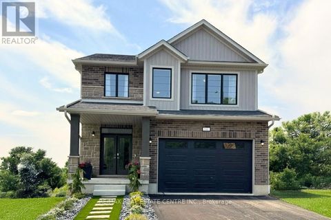 546 BENNINGER DRIVE Kitchener ON N2E0C9