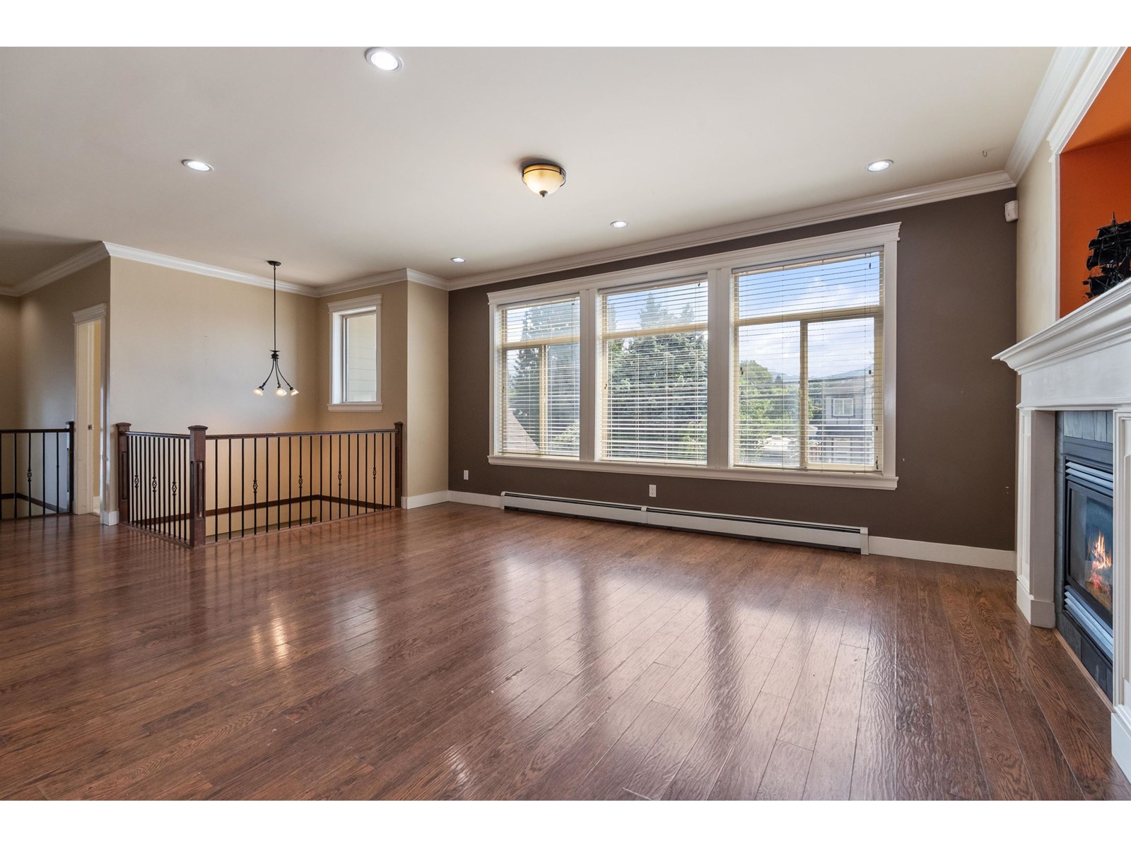 46623 FIRST AVENUE|Chilliwack Proper East