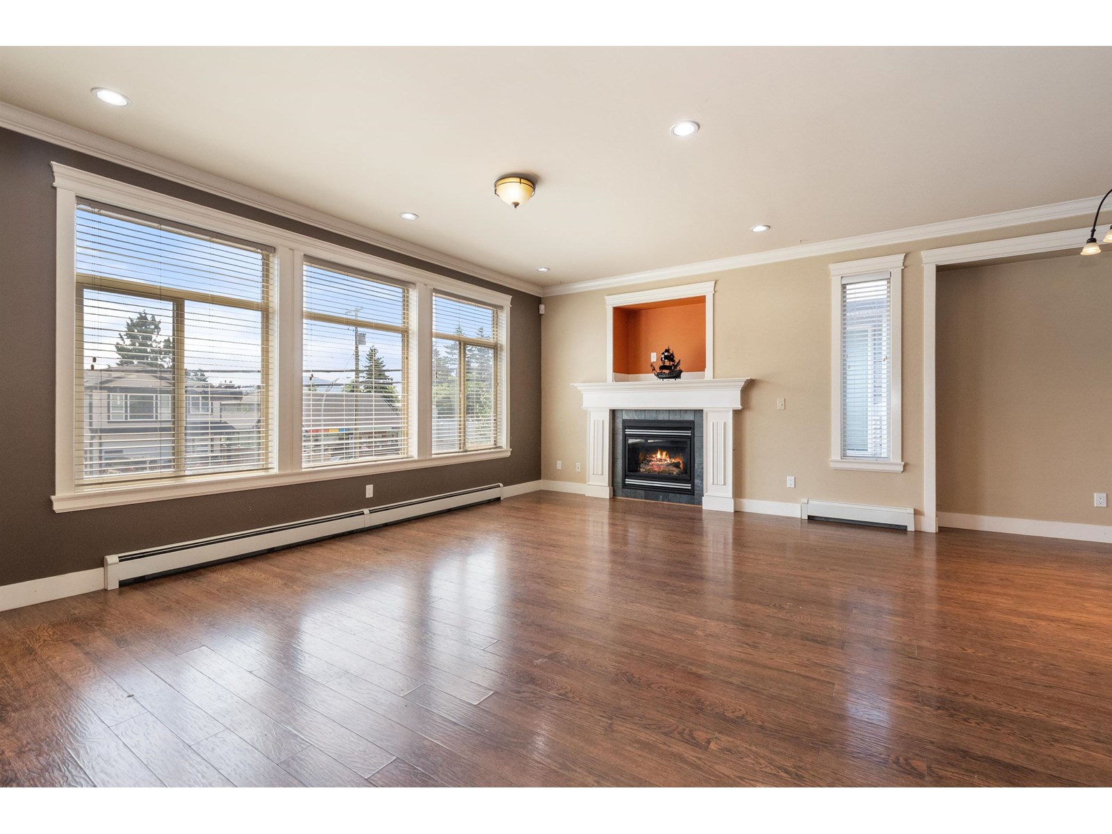 46623 FIRST AVENUE|Chilliwack Proper East