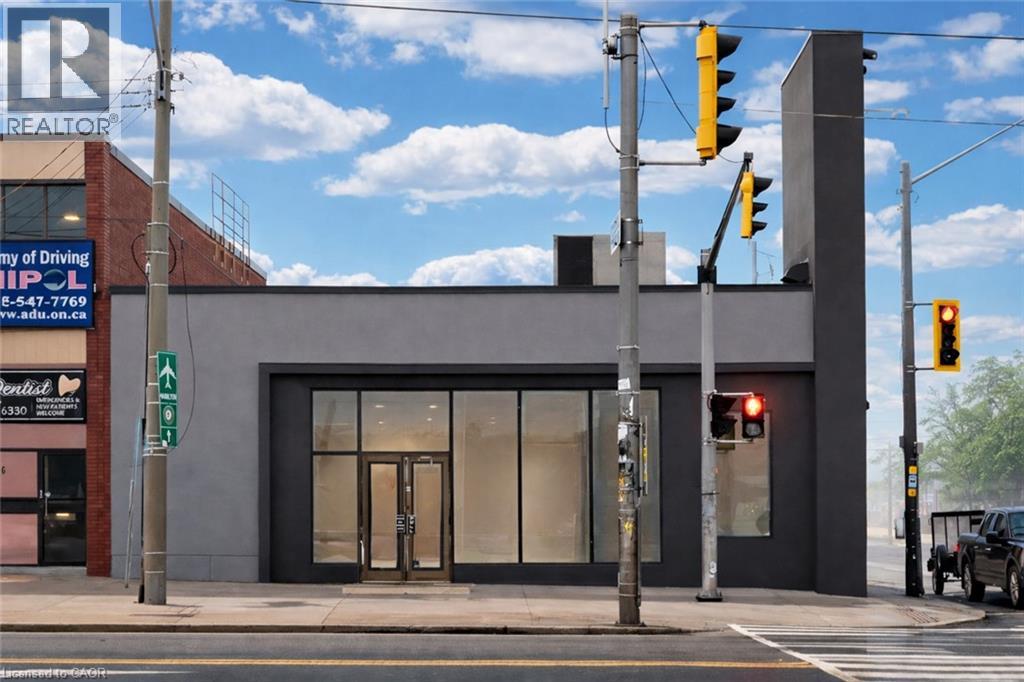 634 UPPER JAMES Street