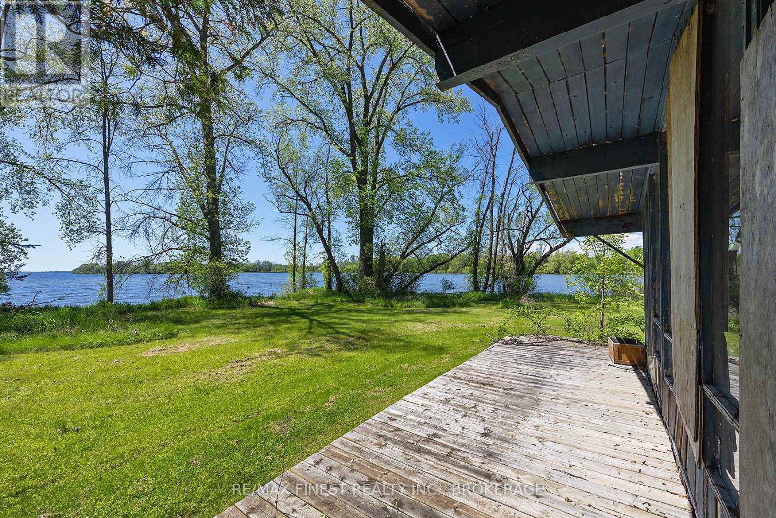 212 PERCH COVE LANE