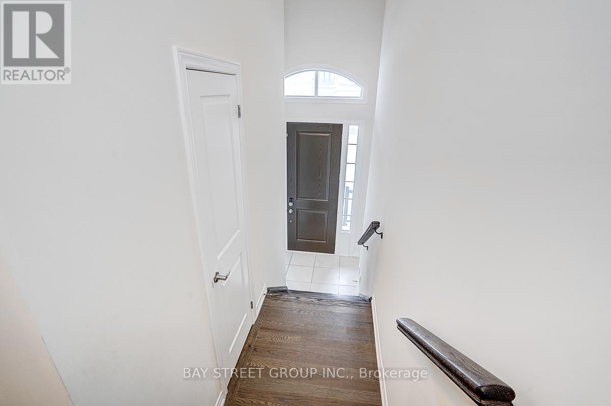 19 MORRISON CRESCENT