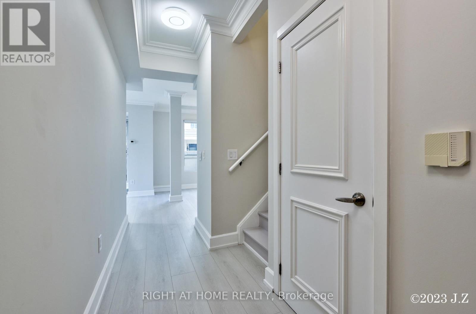 PH15 - 650 SHEPPARD AVENUE E