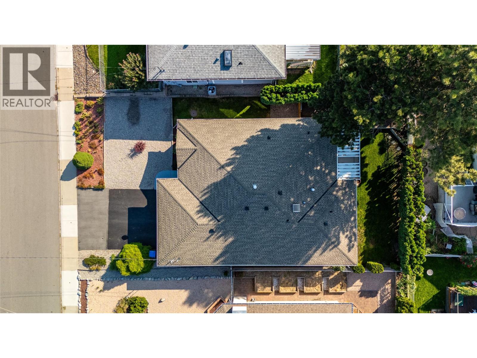 138 Okanagan Avenue W