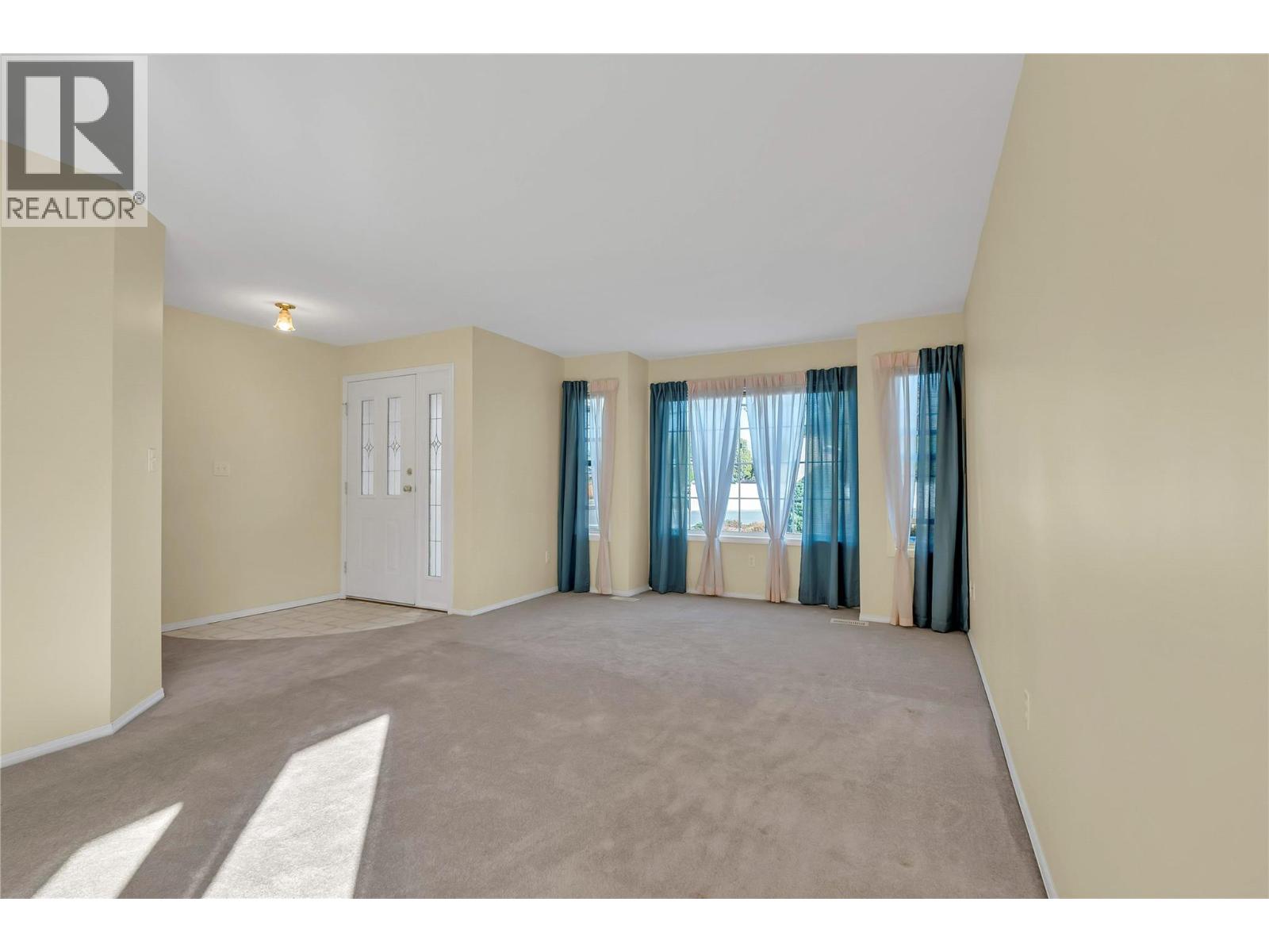 138 Okanagan Avenue W