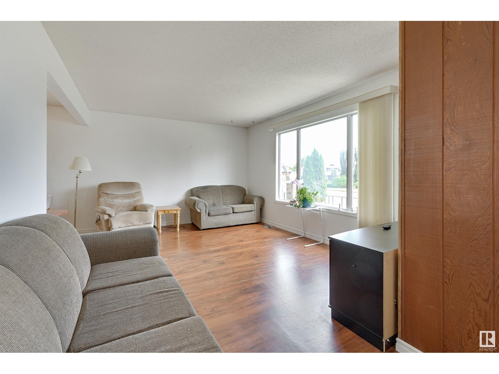 15008 96 ST NW