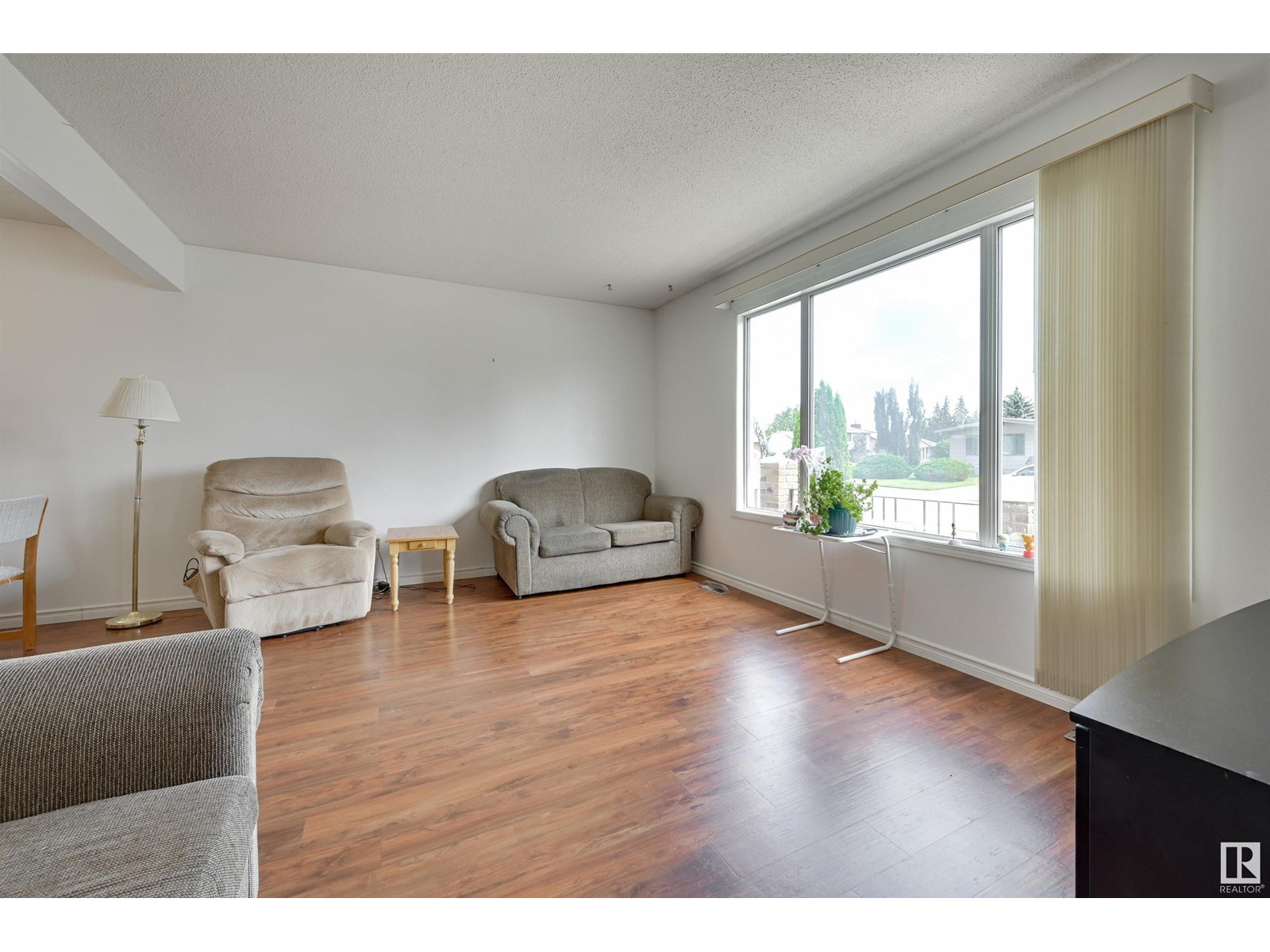 15008 96 ST NW