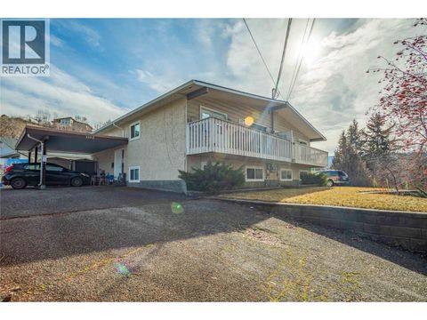 1105 Cactus Road Kelowna BC V1X5N3
