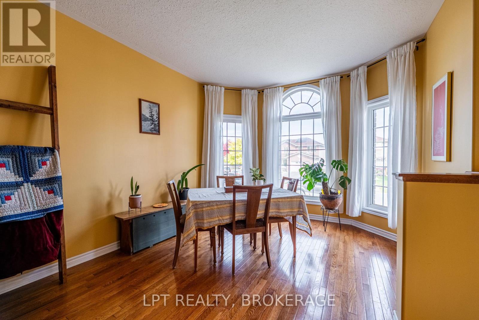 2073 SWANFIELD STREET