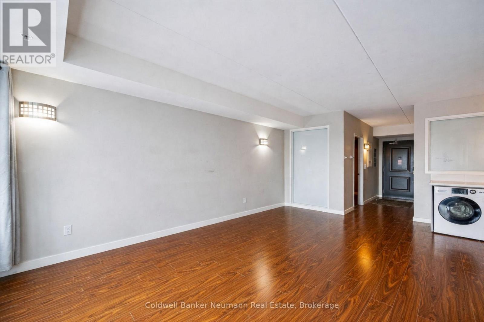 218 - 1291 GORDON STREET