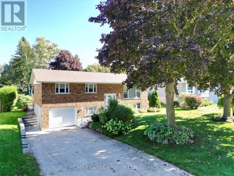 211 NELSON STREET Kincardine ON N2Z1C5