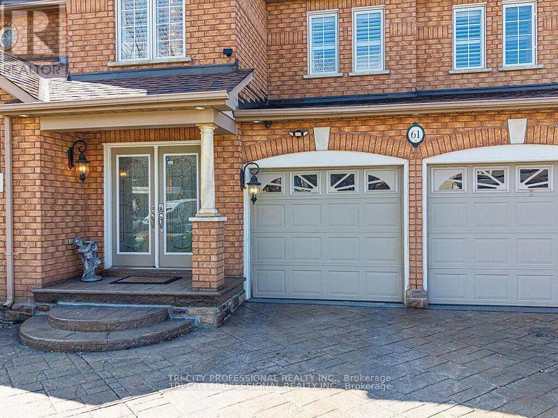61 WOODVALLEY DRIVE