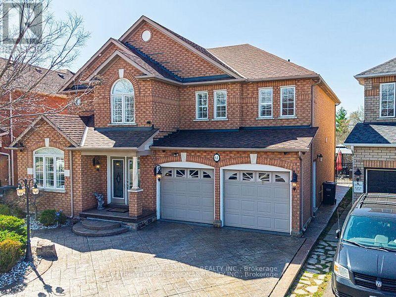 61 WOODVALLEY DRIVE