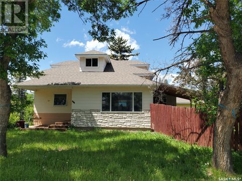 228 4th STREET E Ponteix SK S0N1Z0