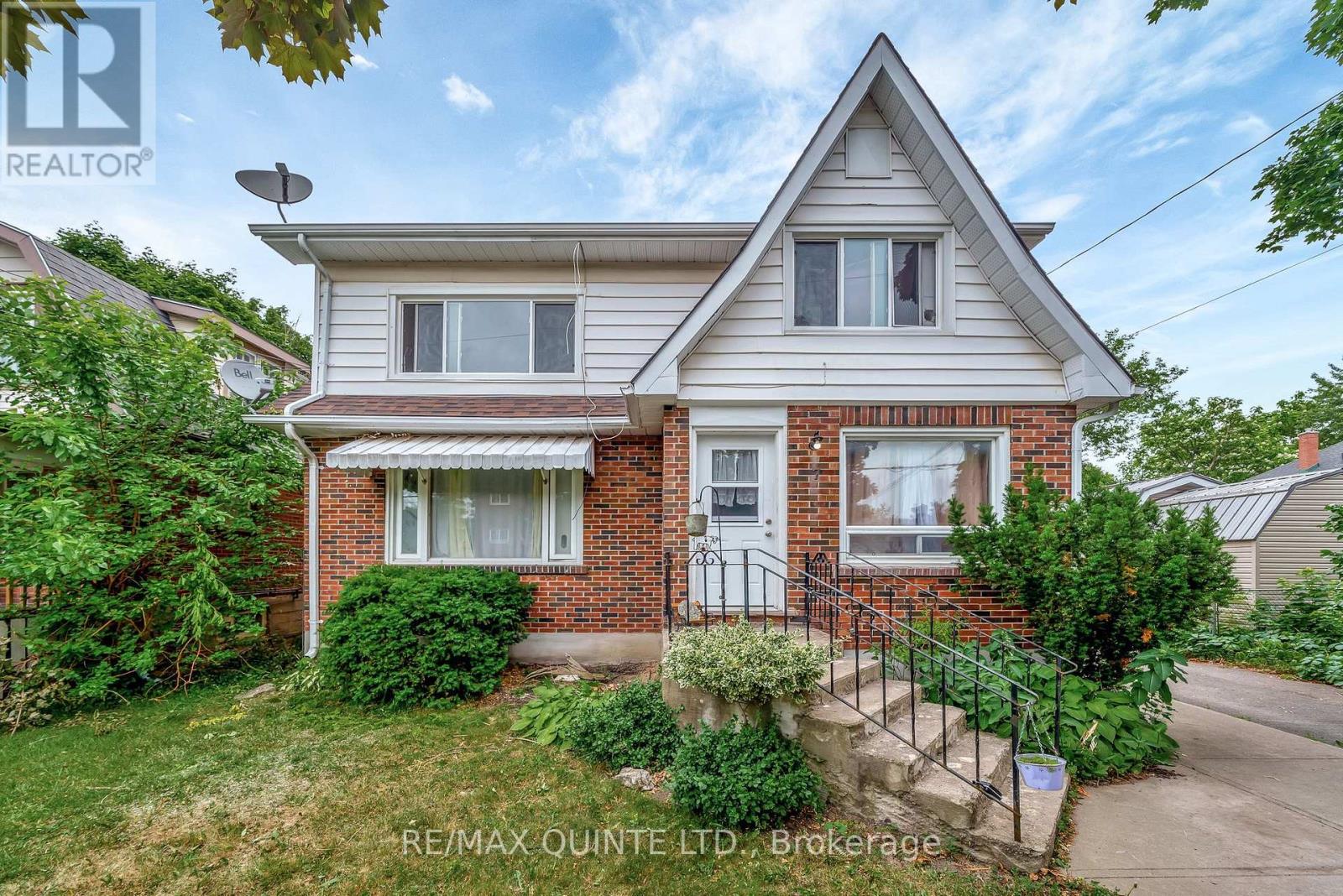 7 RITCHIE AVENUE