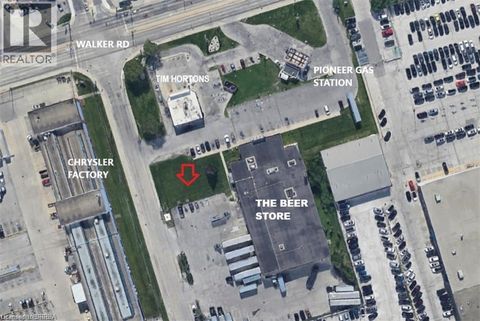 2380 WALKER Road Windsor ON N8W3P6