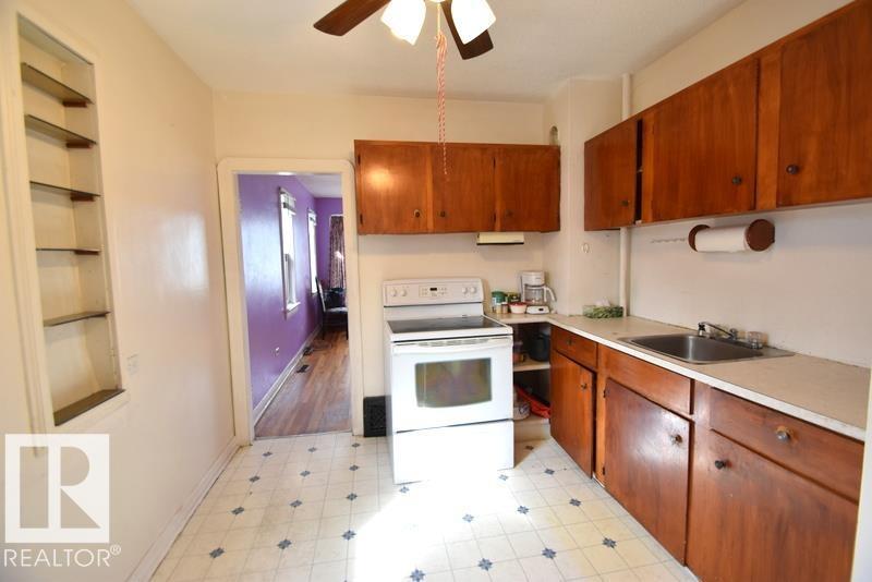 11407 68 ST NW