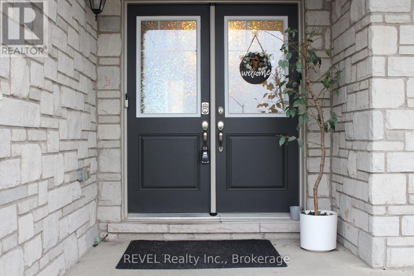 58 ORIOLE CRESCENT