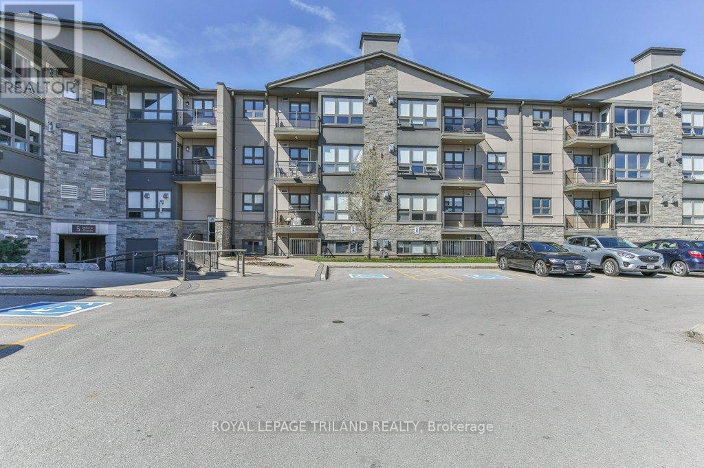 104 - 5 JACKSWAY CRESCENT