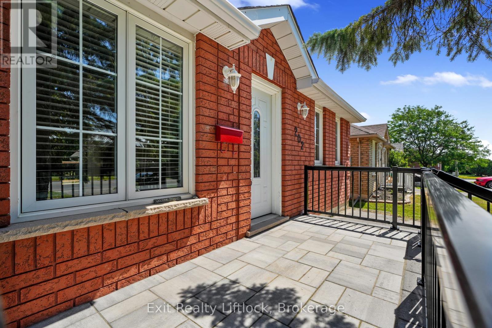 202 MILROY DRIVE - Photo 3