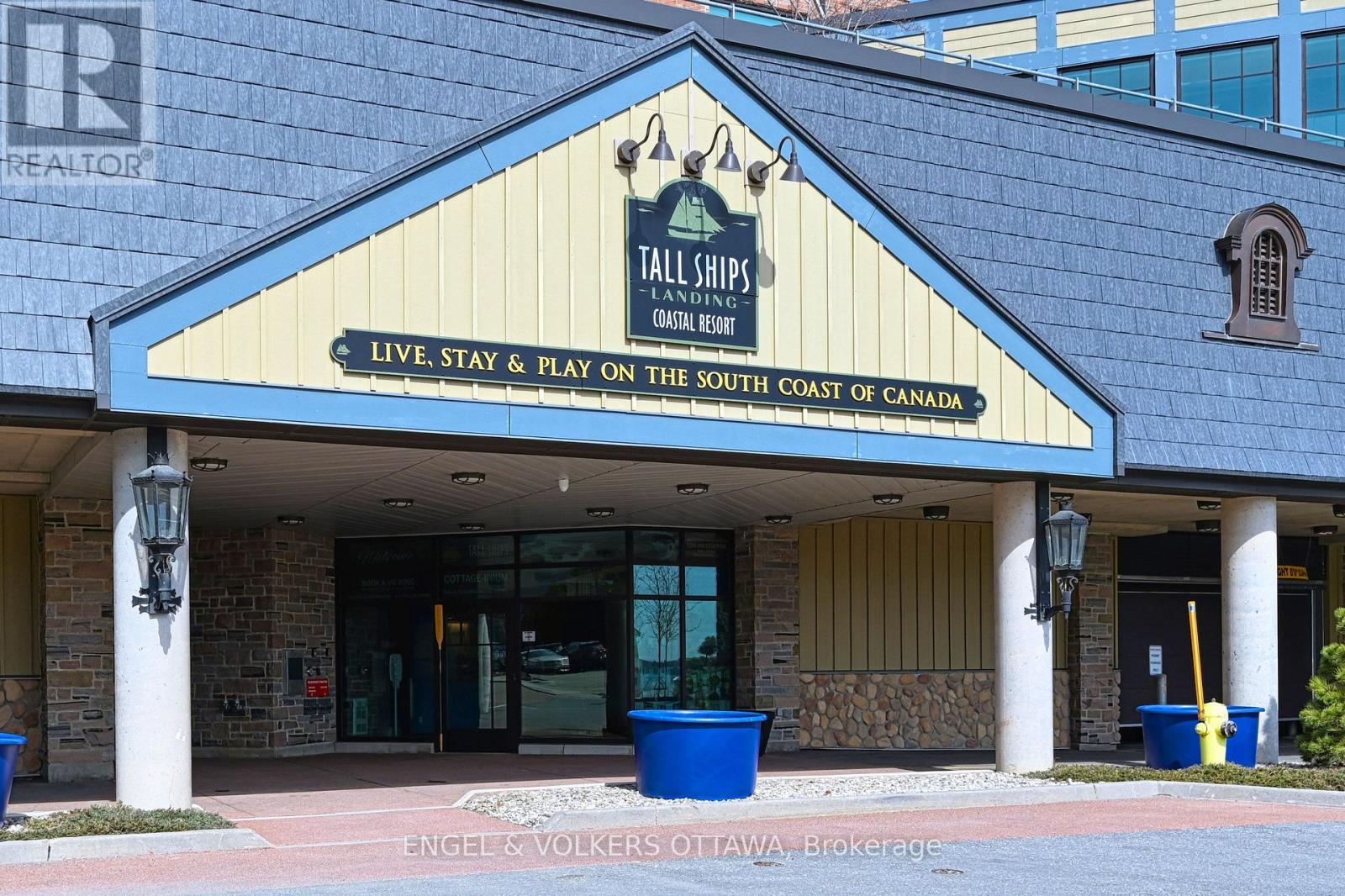 1802 - 15 ST ANDREW STREET