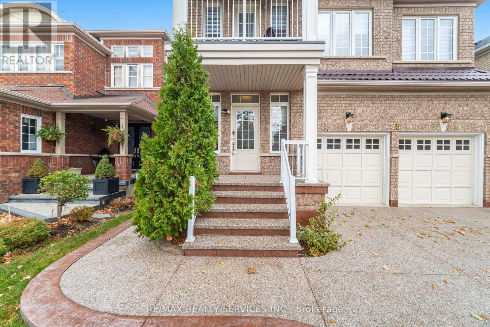 75 HARBOURTOWN CRESCENT